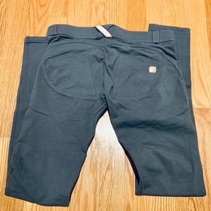 Freddy WR.UP Pants // low rise, full-length, gray